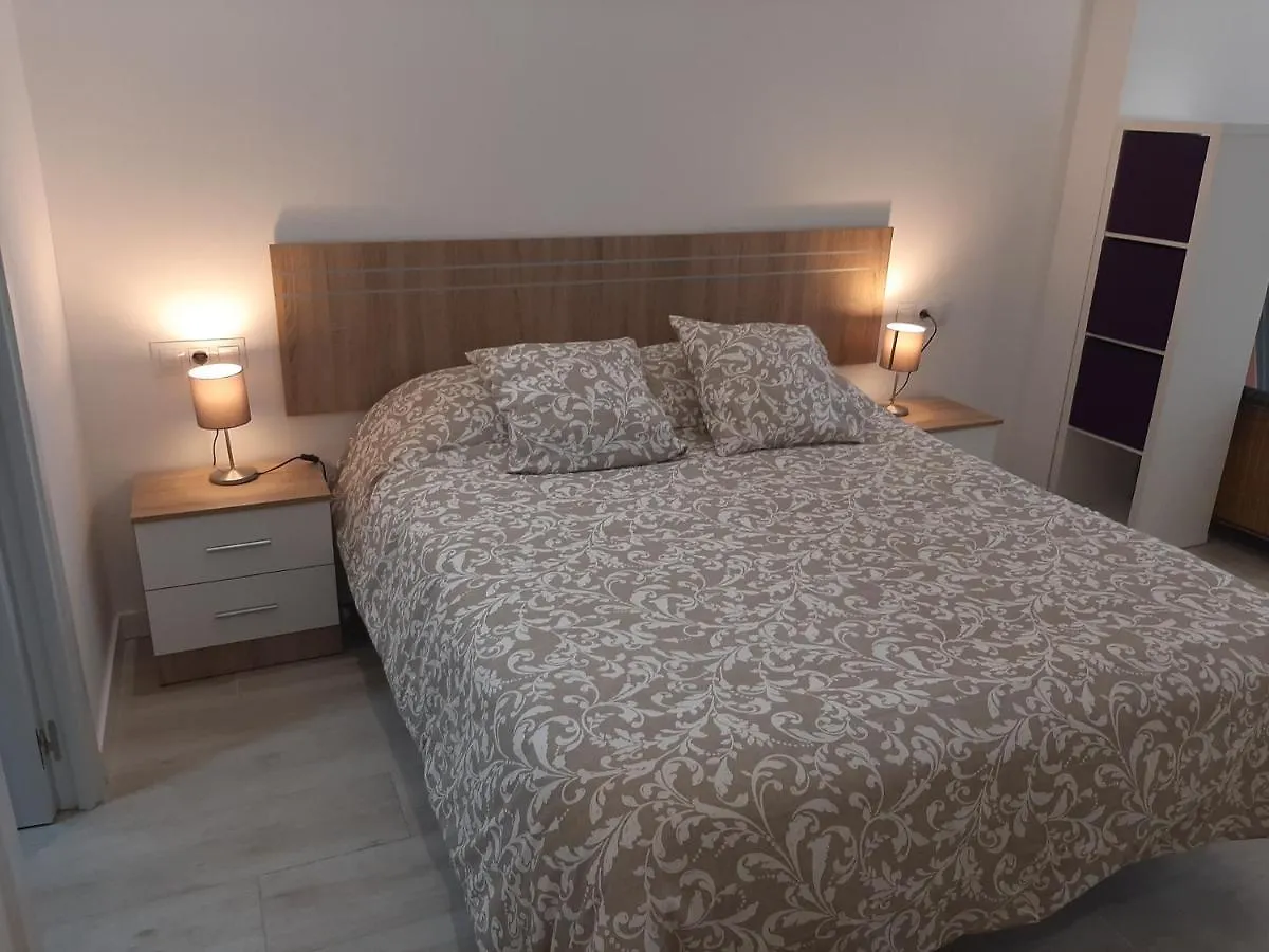 Apartamento MÁLAGA VELARDE cENTER 0*, Málaga