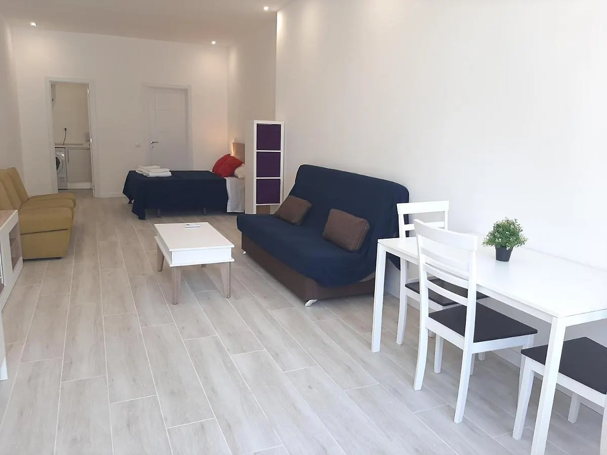 Apartamento MÁLAGA VELARDE cENTER 0*, Málaga España