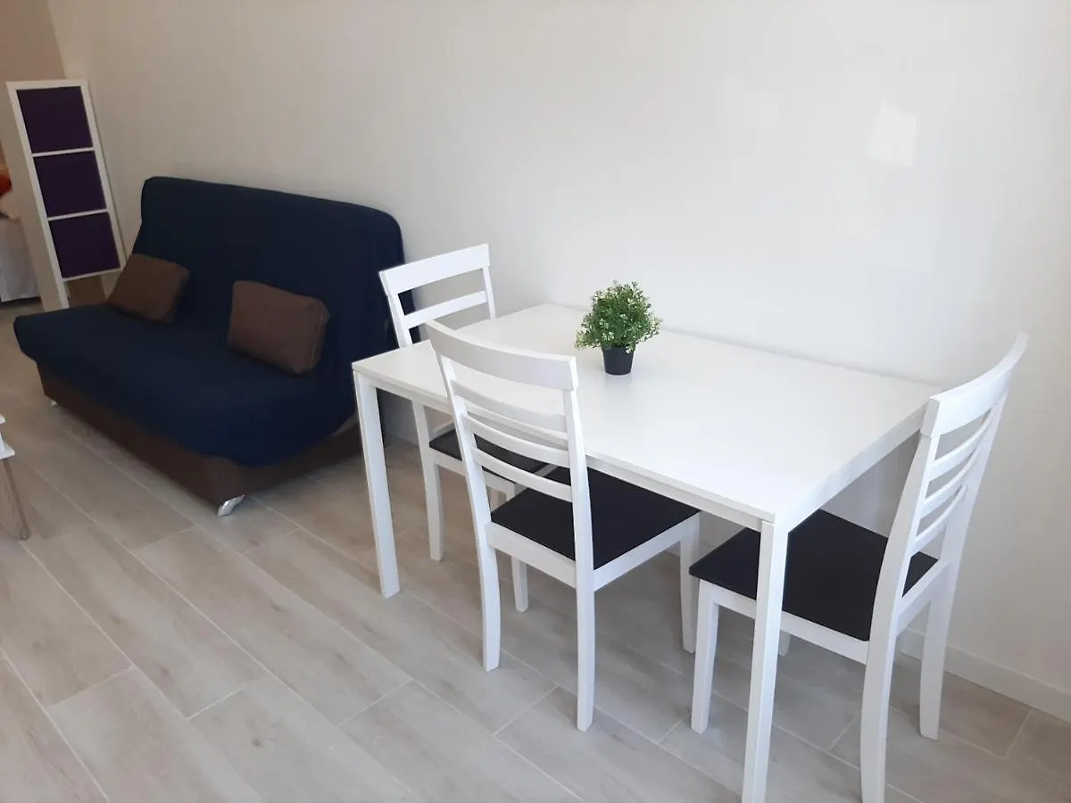 Malaga Velarde Center 아파트